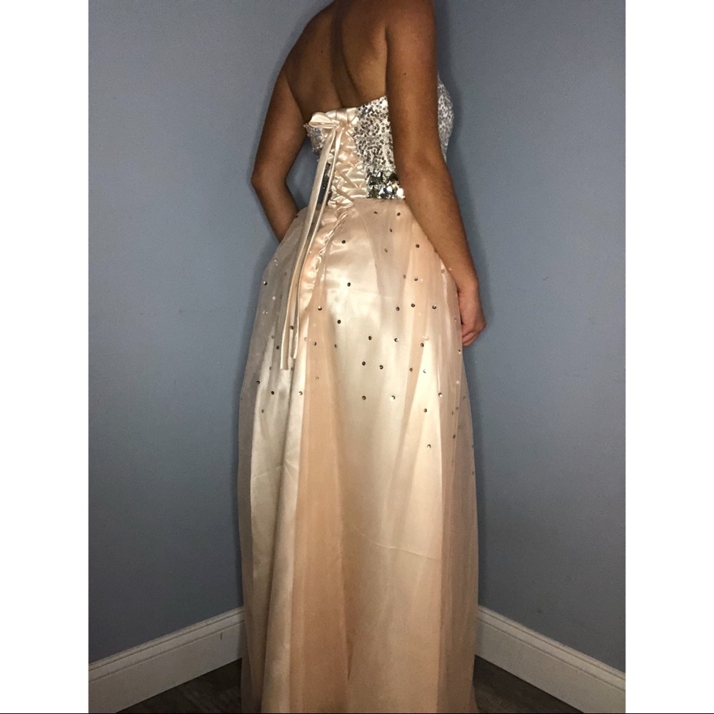 Prom / Pageant Dress - Picture 3 of 6